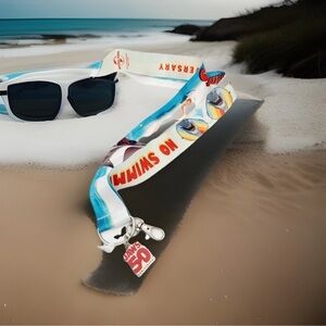 Universal Studios Orlando Florida Jaws 50th Anniversary Reversible Lanyard Shark